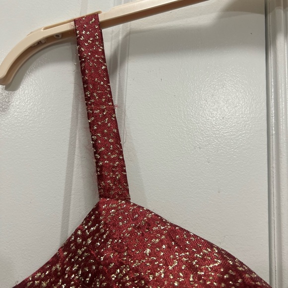 ML Monique Lhuillier Red Metallic High Low Gown Size 6 US $595 - Picture 6 of 13